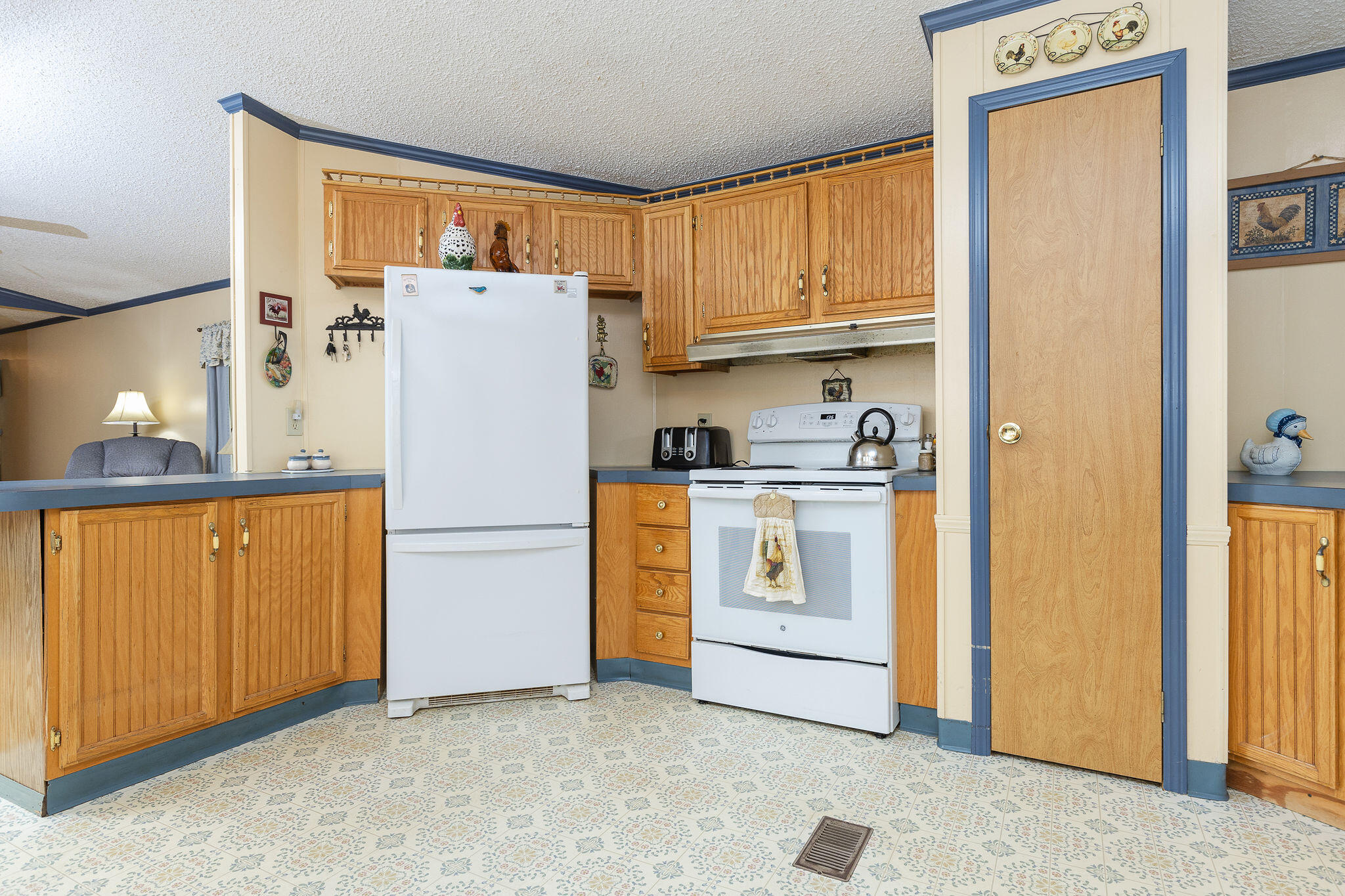 17 Linscott Road Sanford, ME 04073 - Photo 9 of 26 4S9A6798
