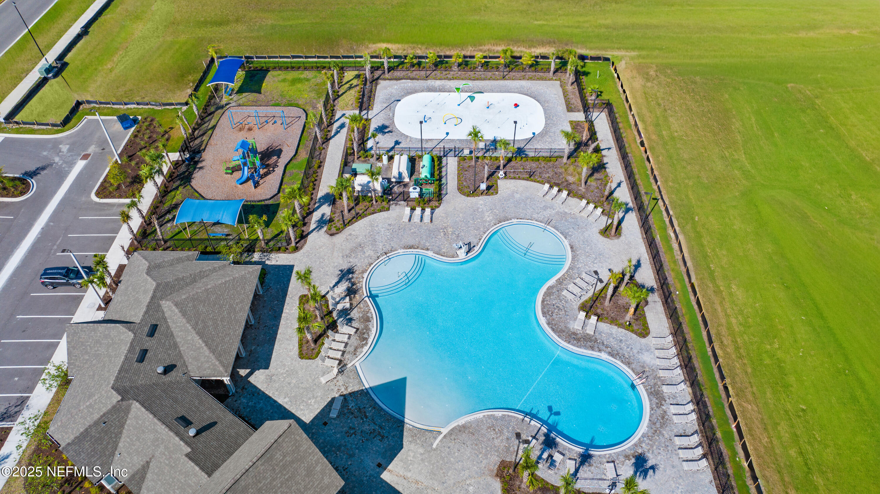 12698 Cucumber Tree Street Jacksonville, FL 32218 - Photo 18 of 26 view of utility room