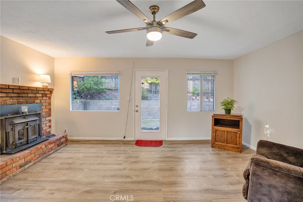 32159 Cove Circle Running Springs, CA 92382 - Photo 8 of 22