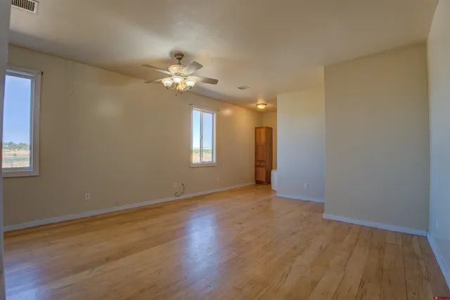a view of empty room with window