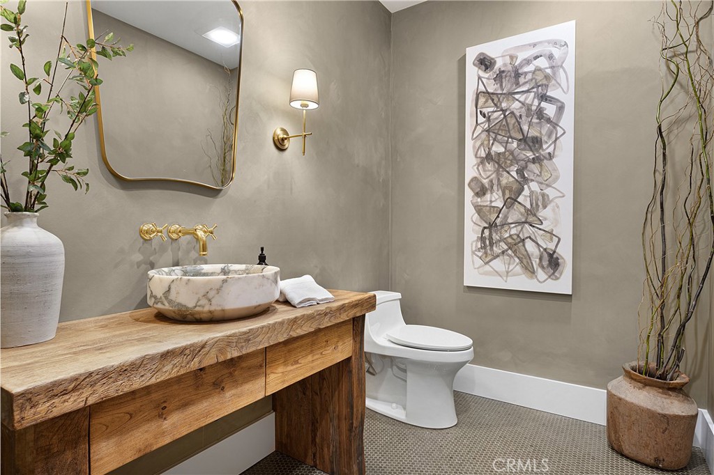 9348 Nine Bark Road Truckee, CA 96161 - Photo 35 of 60 Powder Room