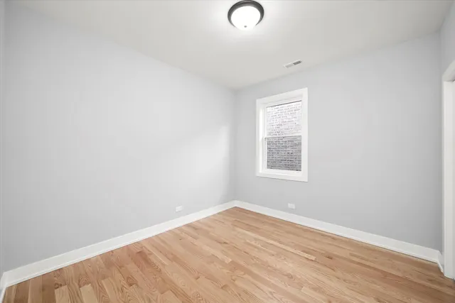 $519,000 | 657 North Pine Avenue, Chicago, IL 60644