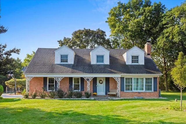 $995,000 | 3255 Westview Drive, Northbrook, IL 60062