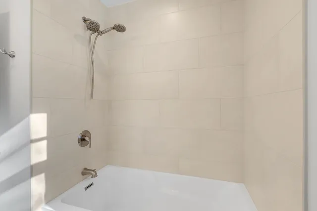 $995,000 | 3255 Westview Drive, Northbrook, IL 60062