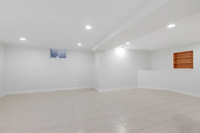 $995,000 | 3255 Westview Drive, Northbrook, IL 60062