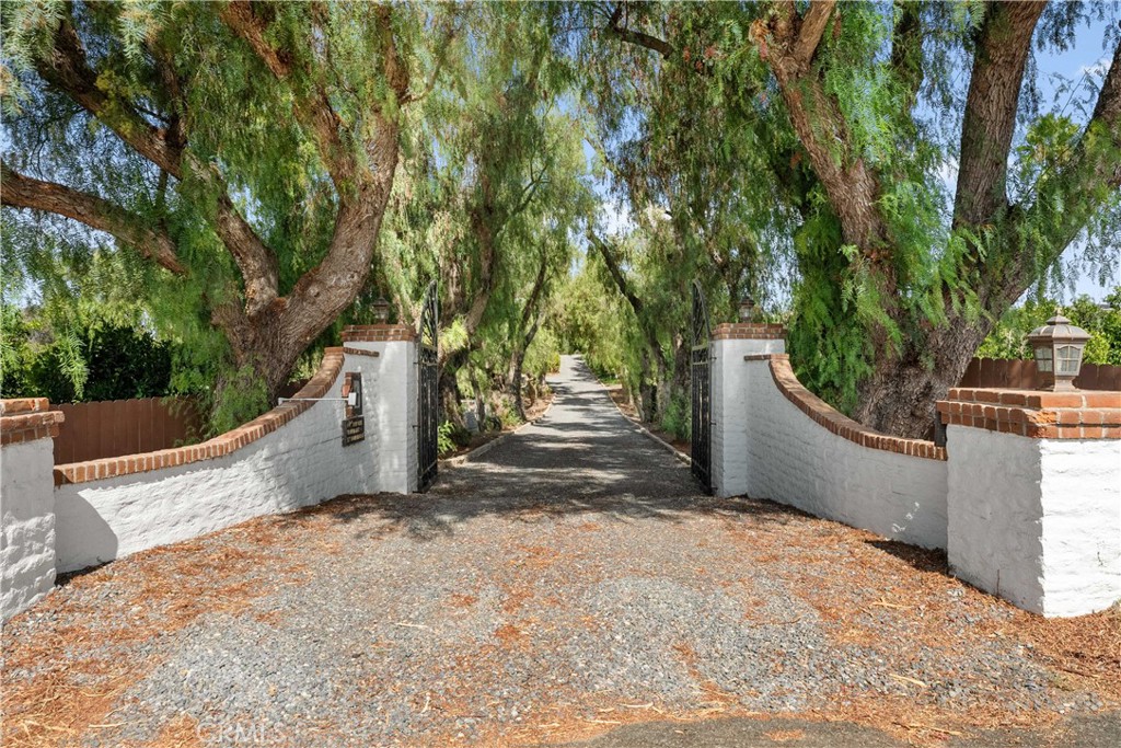 11550 Old Castle Road Valley Center, CA 92082 - Photo 6 of 60 Main gated entrance