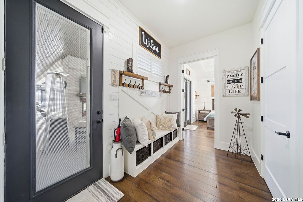 5920 Verden Ridge New Braunfels, TX 78132 - Photo 36 of 61 a living room with furniture and wooden floor