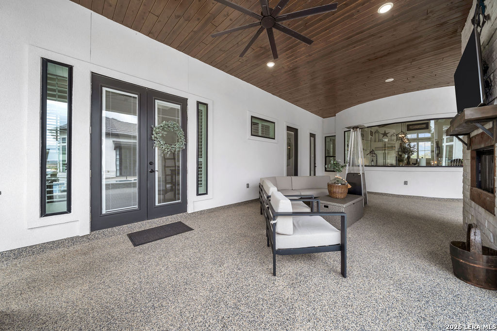 5920 Verden Ridge New Braunfels, TX 78132 - Photo 49 of 61 a living room with furniture and a window