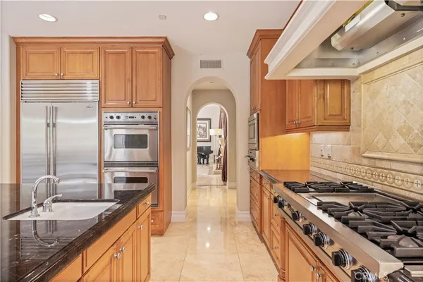 $6,860,000 | 20 Blue Summit, Irvine, CA 92603