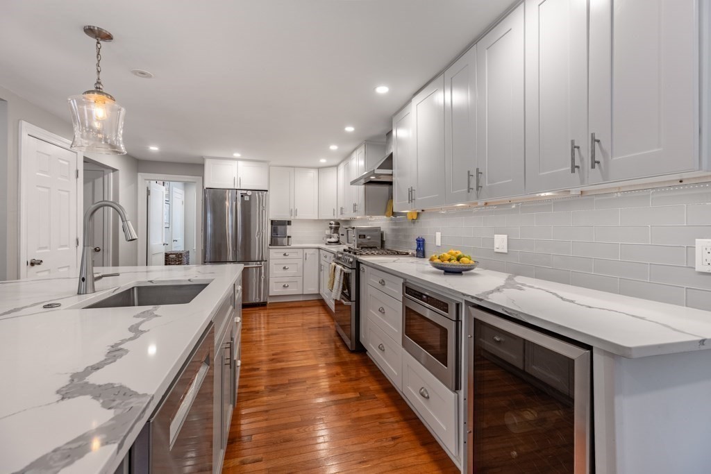 46 Audubon Road Milton, MA 02186 - Photo 4 of 24