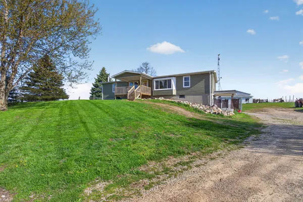 $399,900 | 18990 Rome Road, Addison, MI 49220