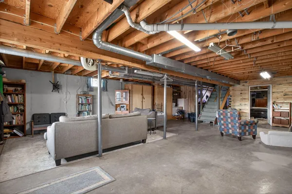 $399,900 | 18990 Rome Road, Addison, MI 49220