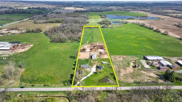 $399,900 | 18990 Rome Road, Addison, MI 49220