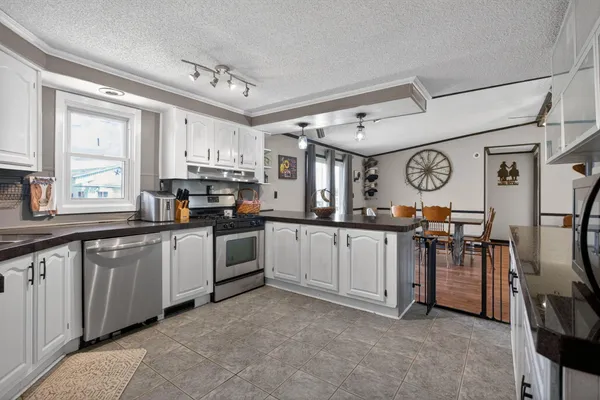 $399,900 | 18990 Rome Road, Addison, MI 49220