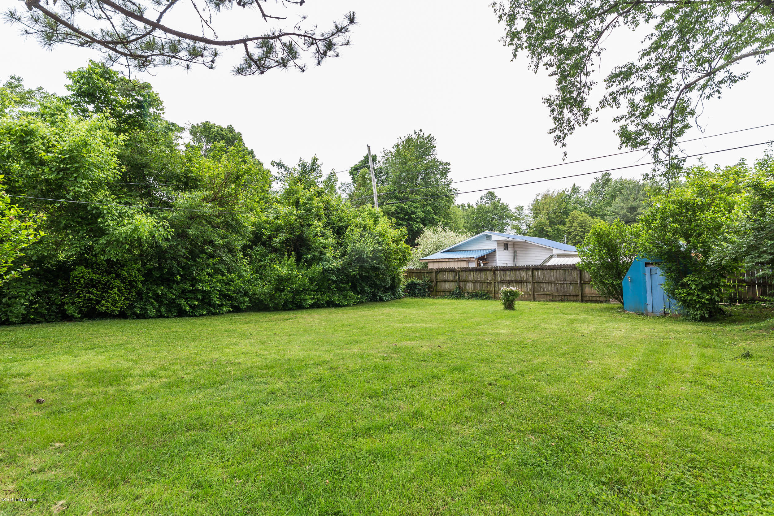1402 Old Mill Road Lyndon, KY 40242 - Photo 19 of 21 1402 Old Mill Rd-8