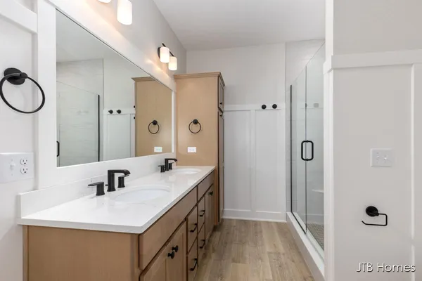 $470,000 | 5548 Albright Avenue Southwest, Unit 22, Grandville, MI 49418