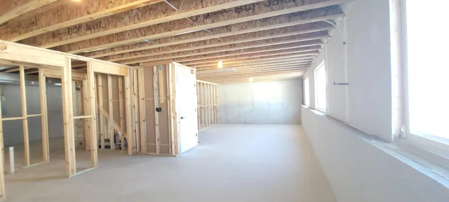 $470,000 | 5548 Albright Avenue Southwest, Unit 22, Grandville, MI 49418