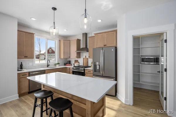 $470,000 | 5548 Albright Avenue Southwest, Unit 22, Grandville, MI 49418