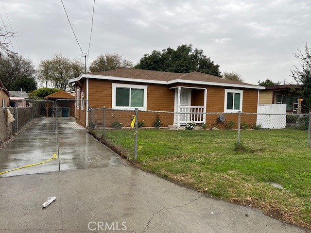 3909 Glen Way El Monte, CA 91731 - Photo 4 of 22 a front view of house with yard and green space