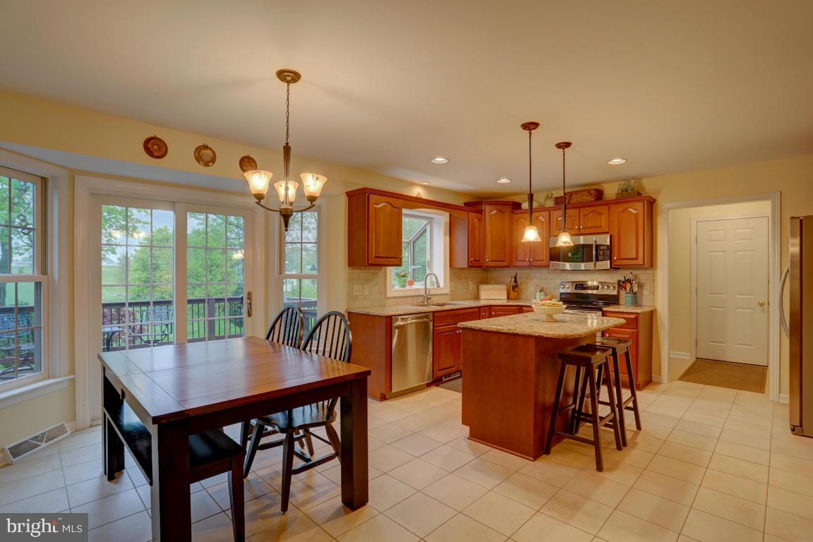 15 Crimson Lane Lititz, PA 17543 - Photo 9 of 52