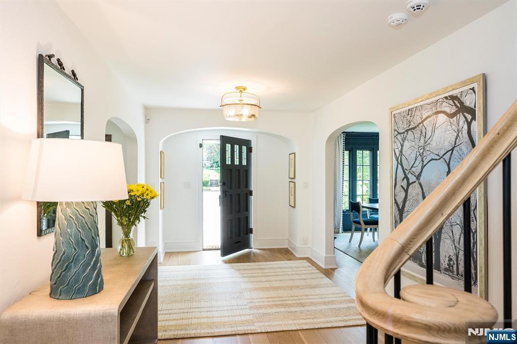 495 Ridgewood Avenue Glen Ridge, NJ 07028 - Photo 3 of 44 Gallery Image 3