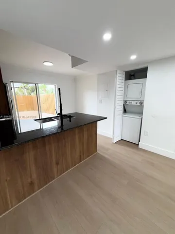 $2,700 | 8255 Northwest 6th Terrace, Unit 228, Miami, FL 33126