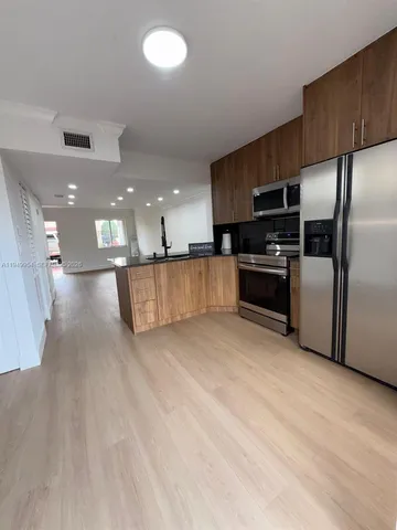 $2,700 | 8255 Northwest 6th Terrace, Unit 228, Miami, FL 33126