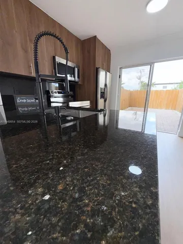 $2,700 | 8255 Northwest 6th Terrace, Unit 228, Miami, FL 33126