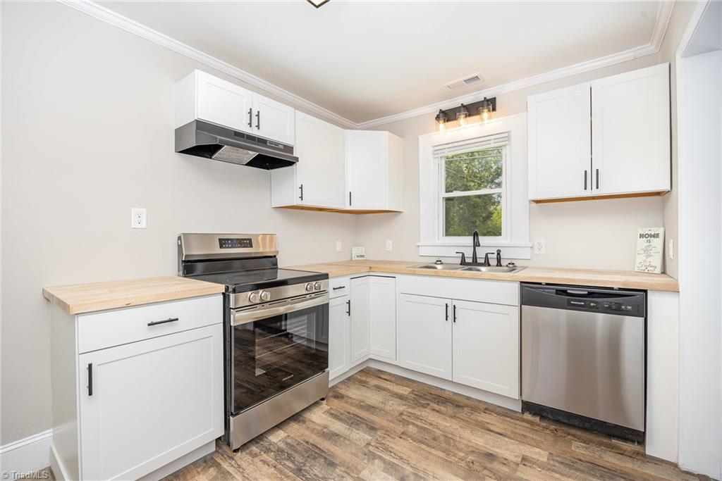 900 Salisbury Avenue Spencer, NC 28159 - Photo 8 of 19