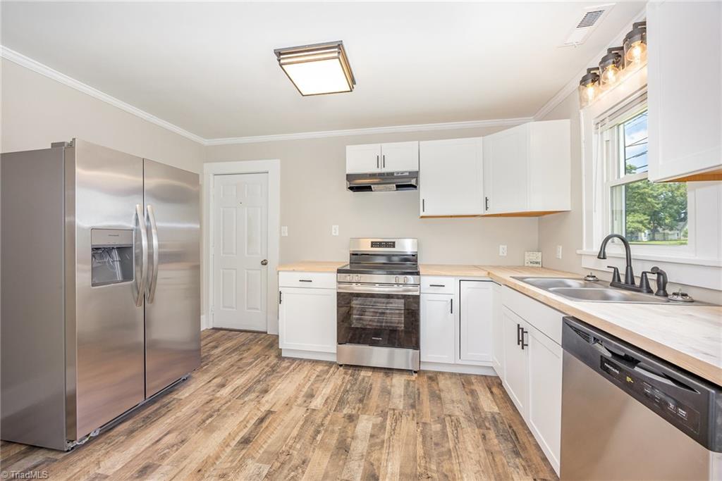 900 Salisbury Avenue Spencer, NC 28159 - Photo 9 of 19