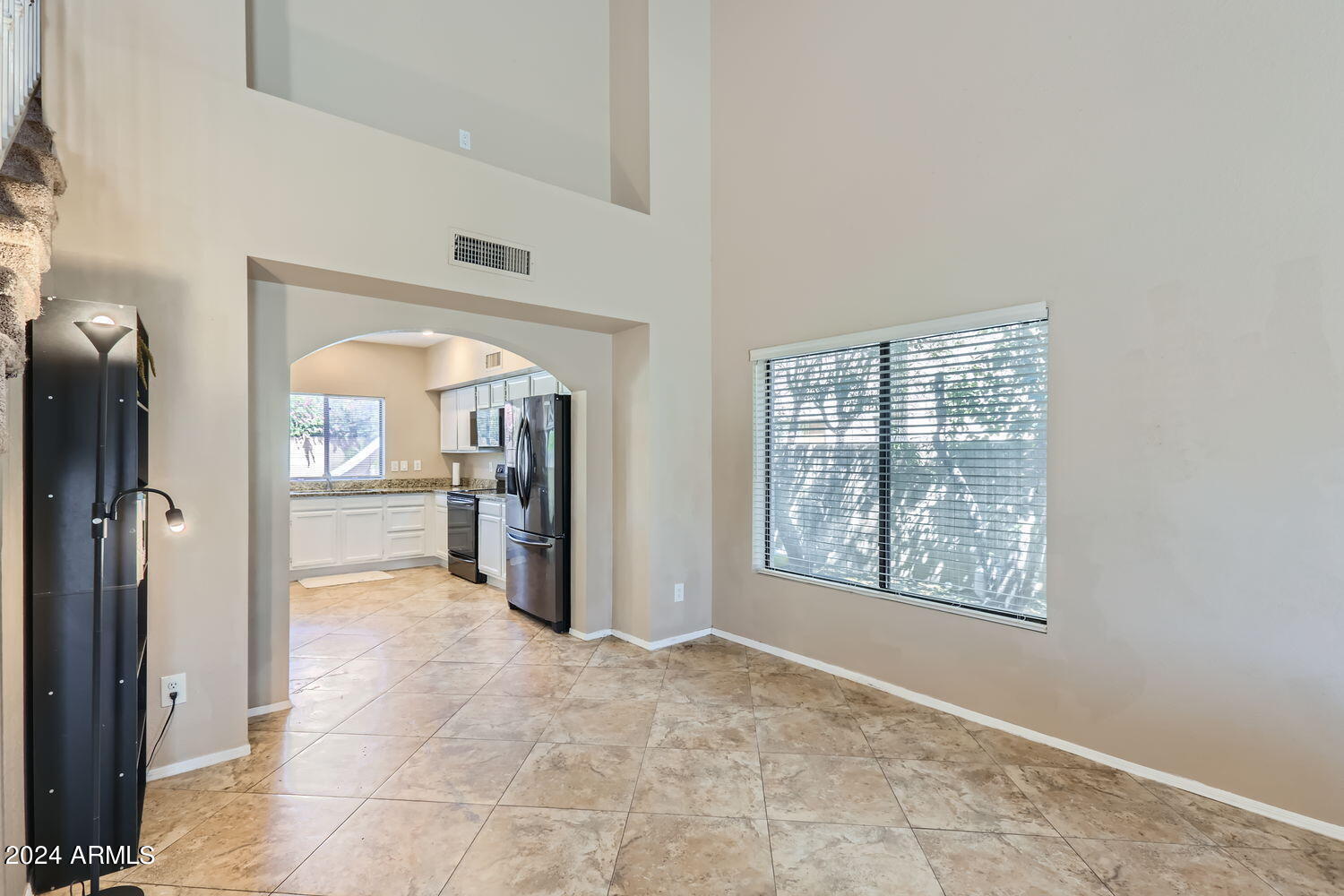 6208 West Grandview Road Glendale, AZ 85306 - Photo 8 of 31 6208 W GRANDVIEW RD - Web Quality - 007