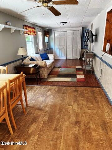 759 East North Main Road, Unit V8J Otis, MA 01253 - Photo 9 of 27 a living room with furniture
