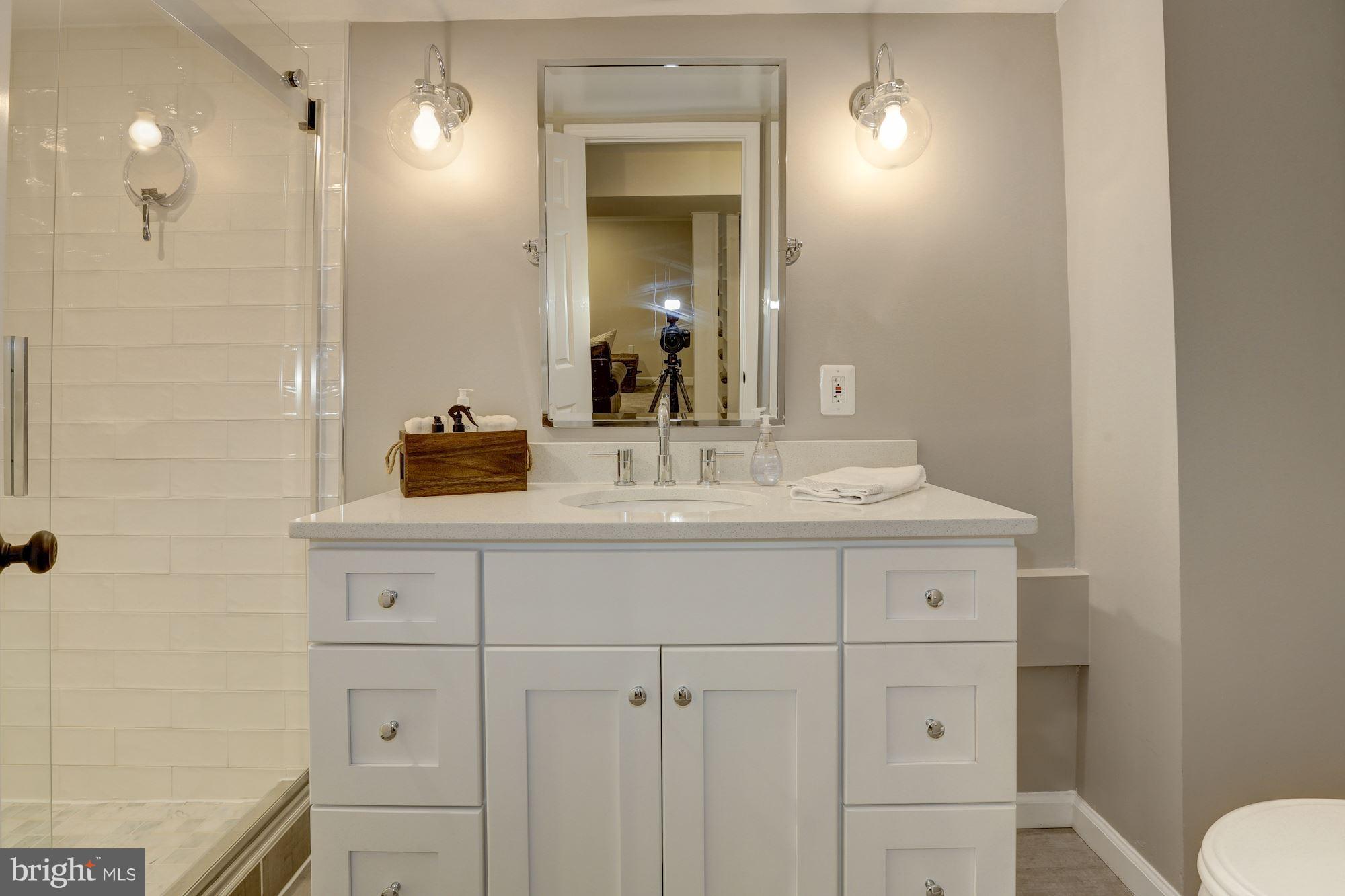 4707 Saul Road Kensington, MD 20895 - Photo 21 of 26 Bath