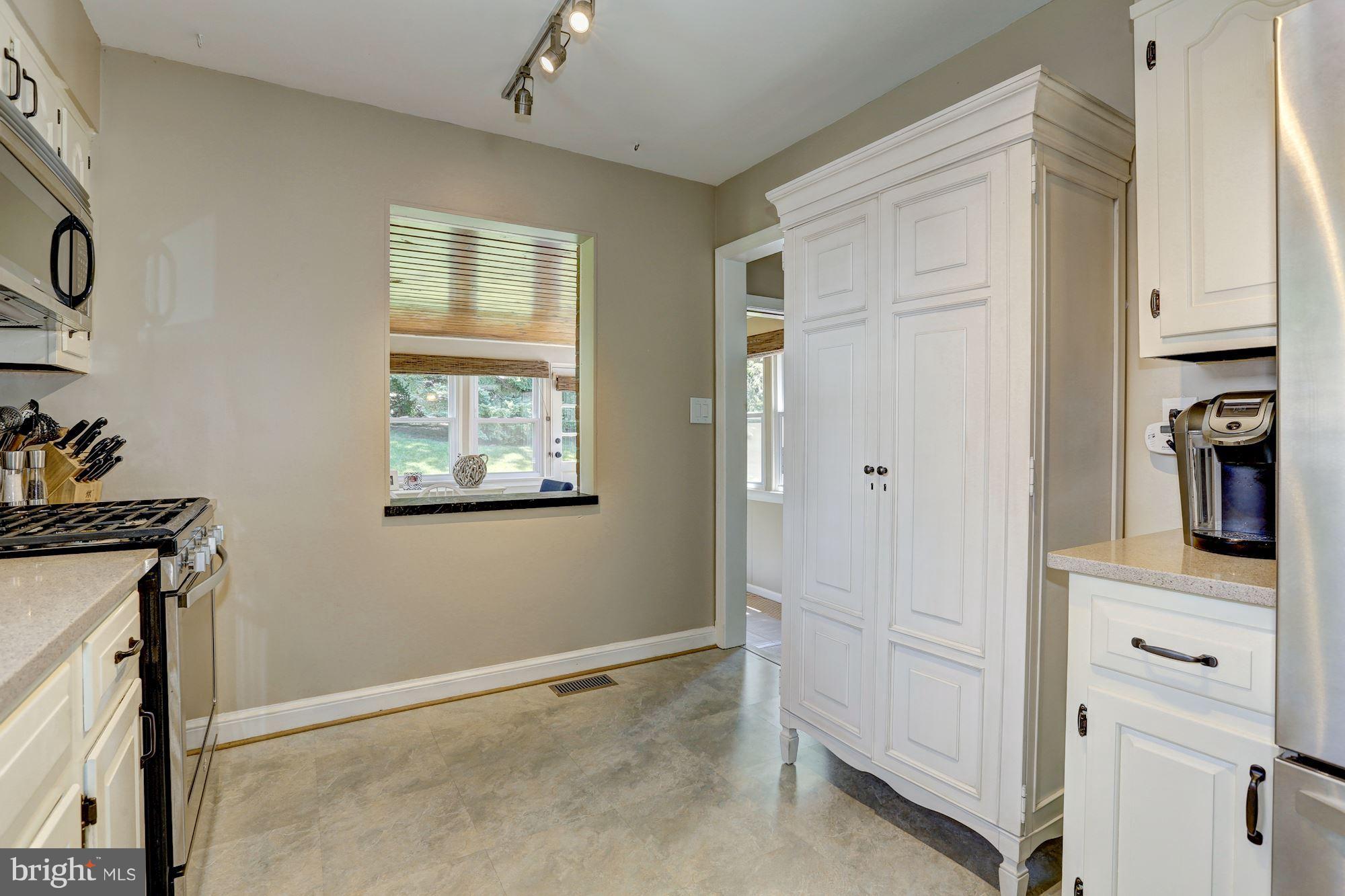 4707 Saul Road Kensington, MD 20895 - Photo 9 of 26 Kitchen