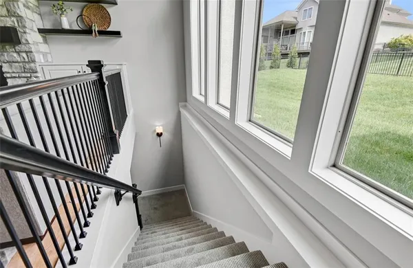 $831,775 | 24621 West 60th Street, Shawnee, KS 66226