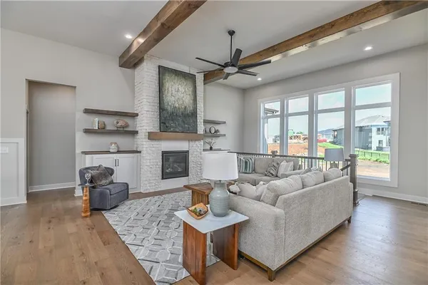 $831,775 | 24621 West 60th Street, Shawnee, KS 66226