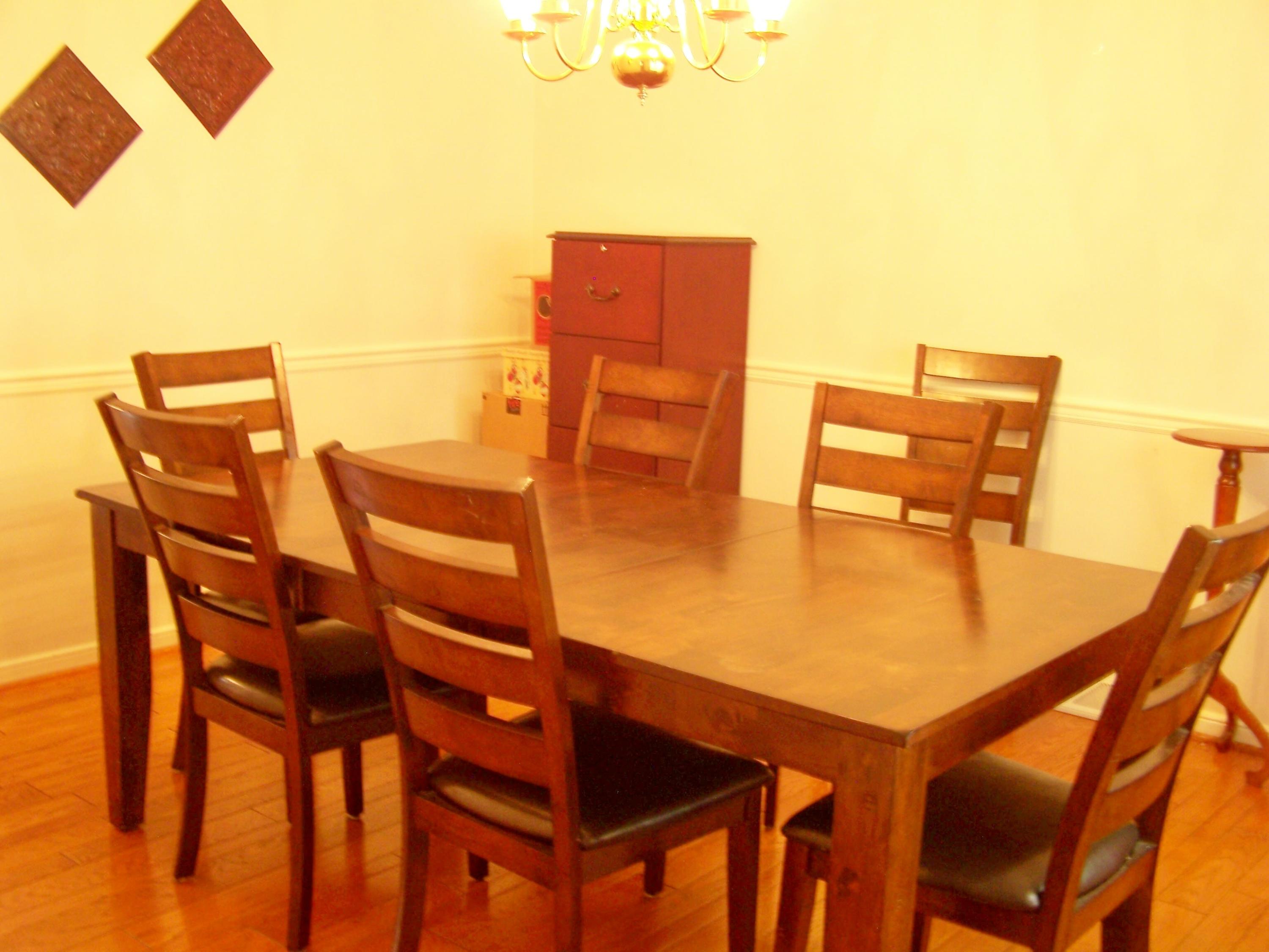 3260 Longhorn Road Roanoke, VA 24018 - Photo 12 of 41 Ample Space for Large Furniture