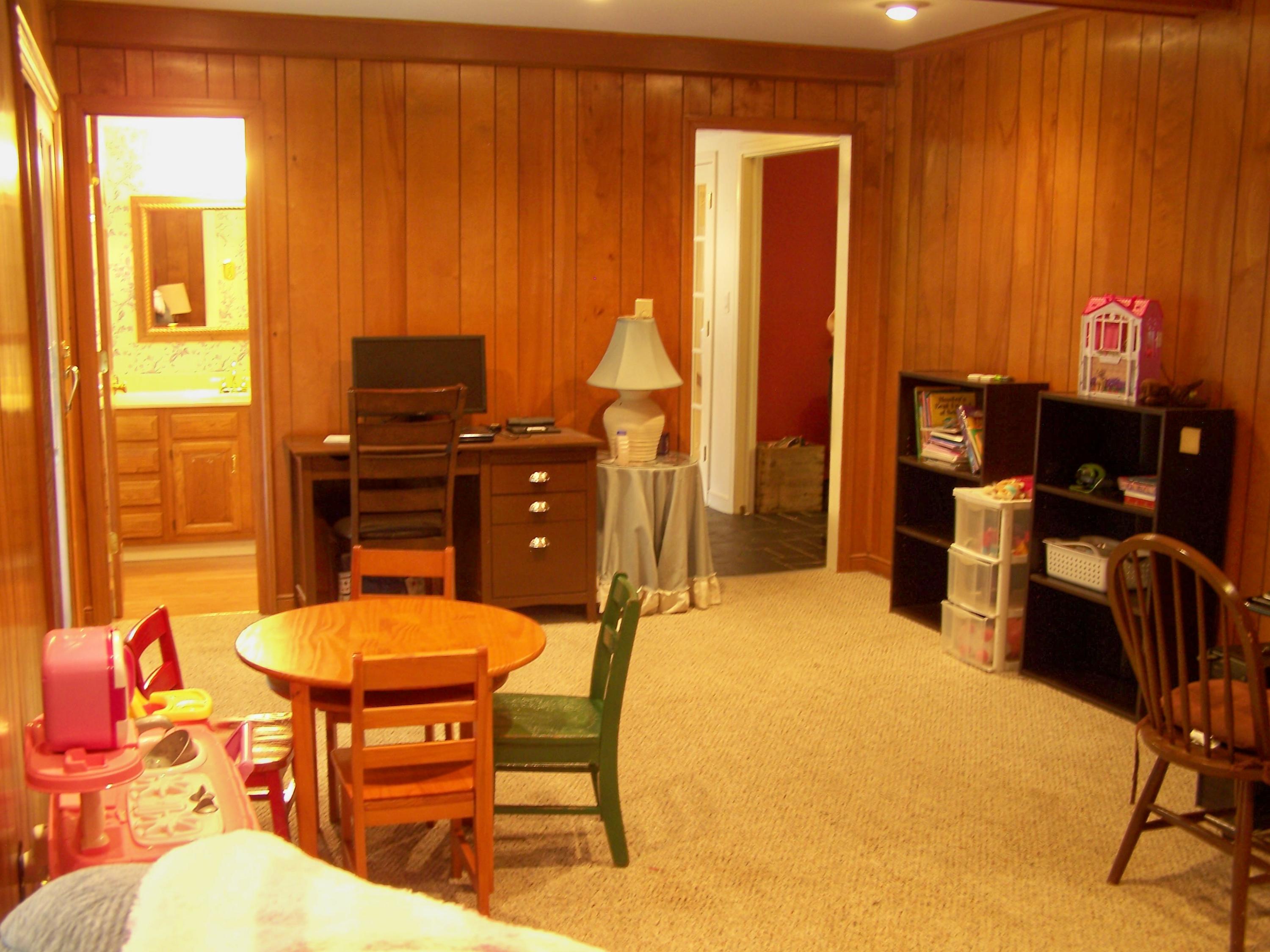 3260 Longhorn Road Roanoke, VA 24018 - Photo 21 of 41 Spacious, Ideal as a Playroom