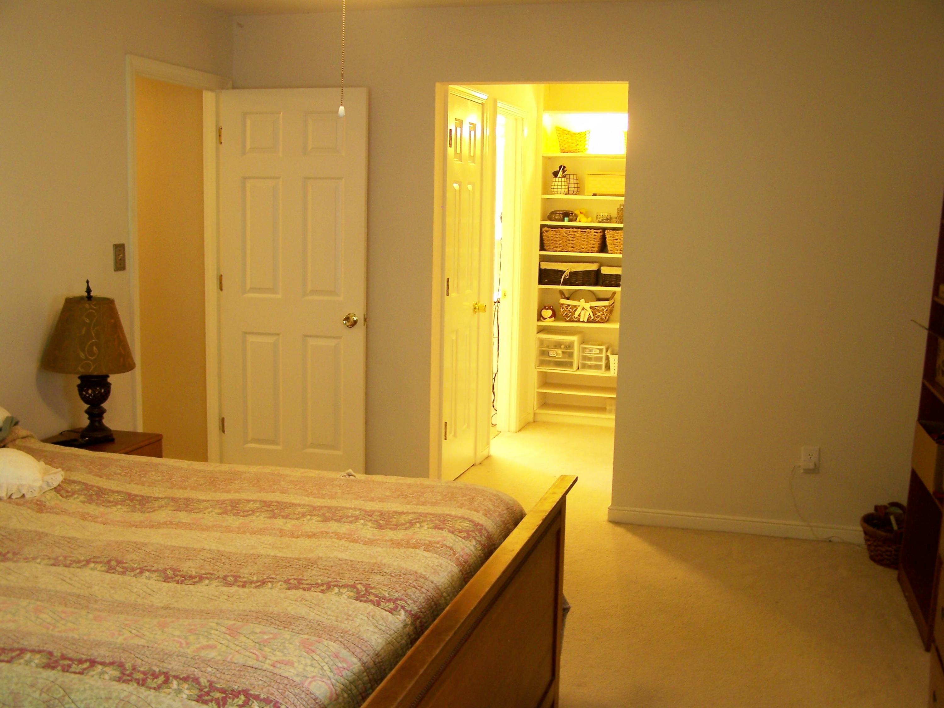 3260 Longhorn Road Roanoke, VA 24018 - Photo 25 of 41 Ample Space for Large BR Furnishings