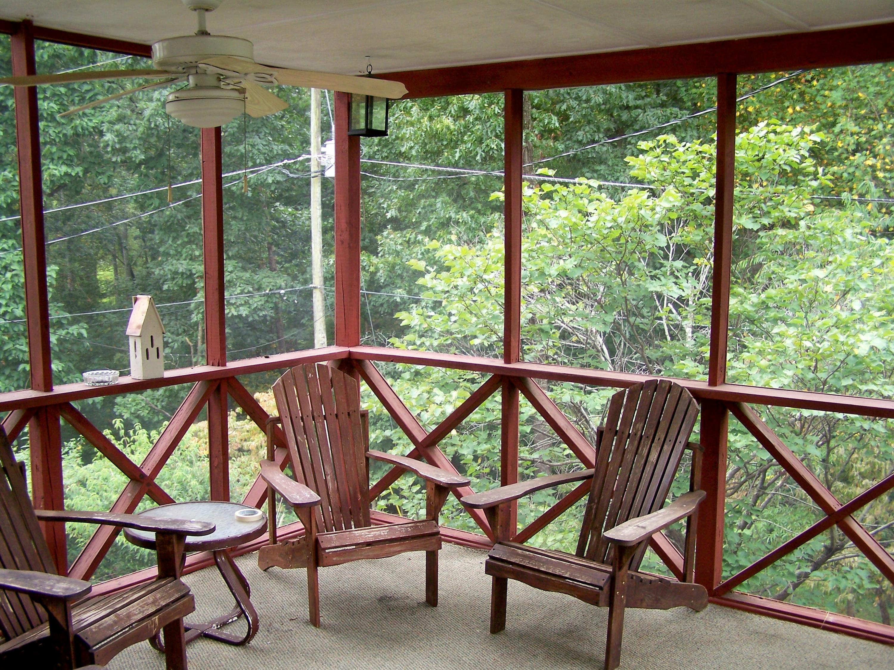3260 Longhorn Road Roanoke, VA 24018 - Photo 4 of 41 Semi-private Wooded View