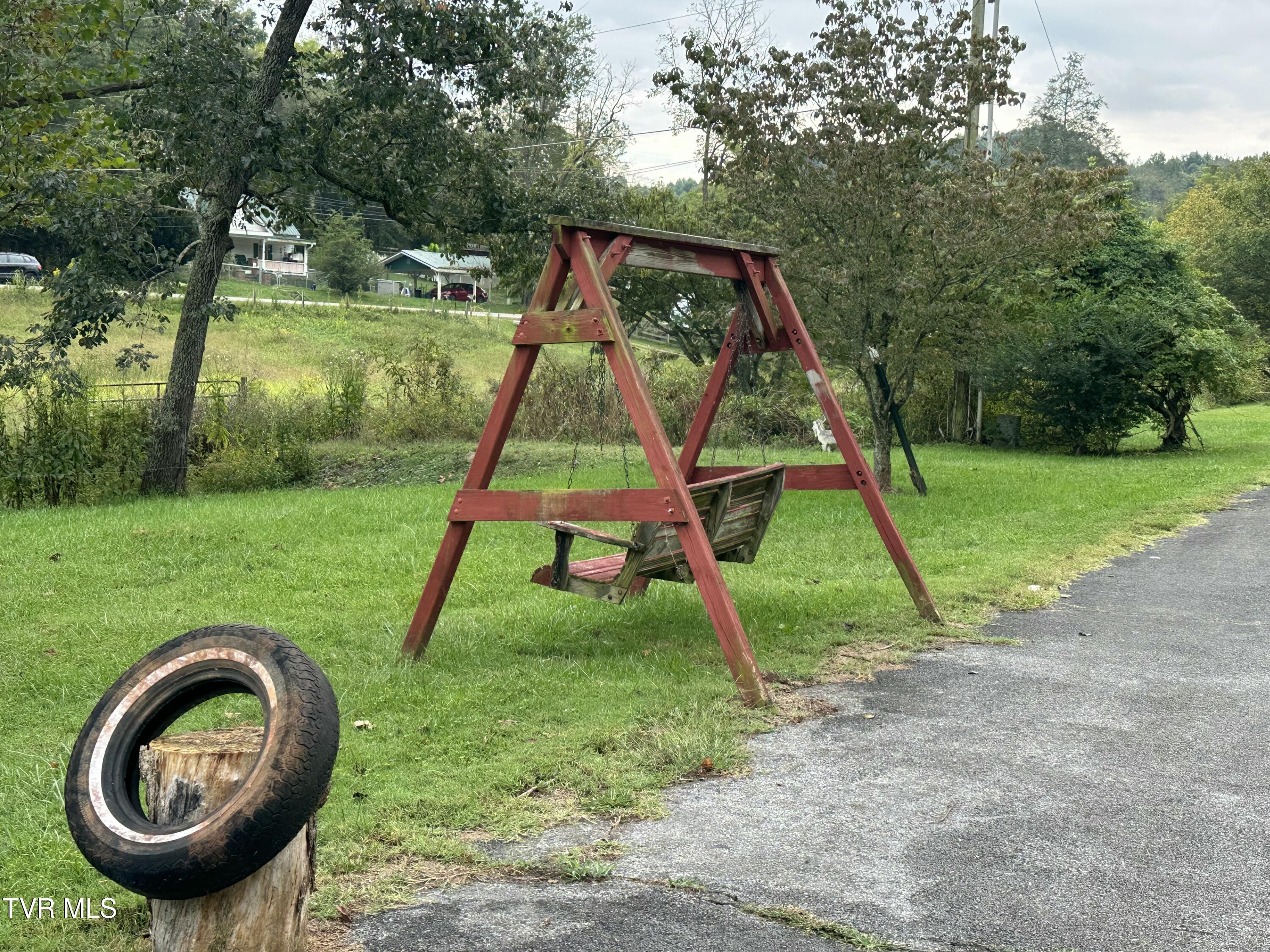 2374 Old State Rte 34 Limestone, TN 37681 - Photo 29 of 42 IMG_6645
