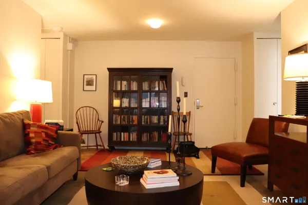 $109,000 | 31 Woodland Street, Unit 1J, Hartford, CT 06111