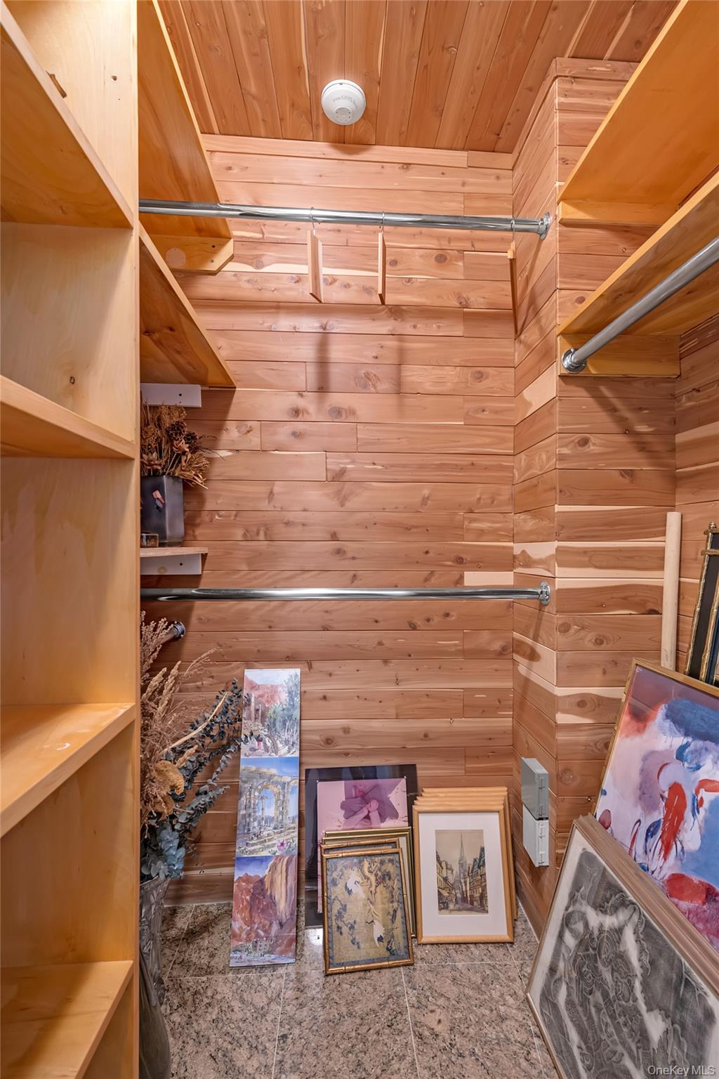 20 Canterbury Road, Unit 2C Great Neck, NY 11021 - Photo 11 of 20