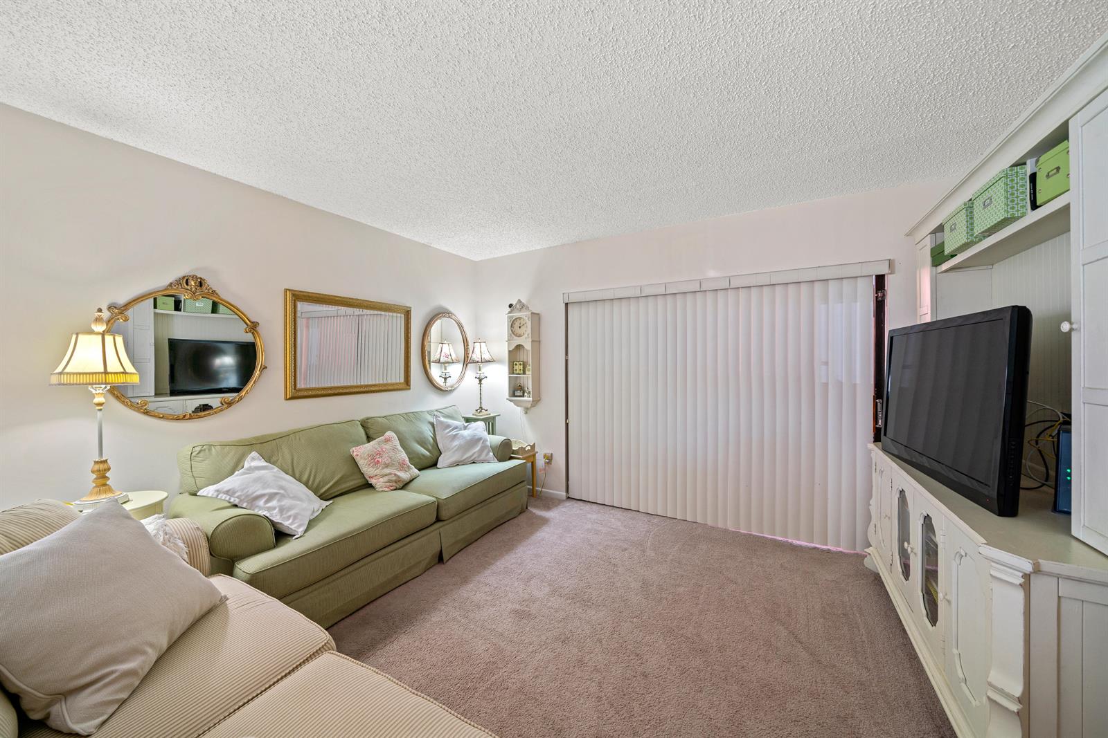 300 East Club Circle, Unit 110 Boca Raton, FL 33487 - Photo 8 of 18 Gallery Image 8