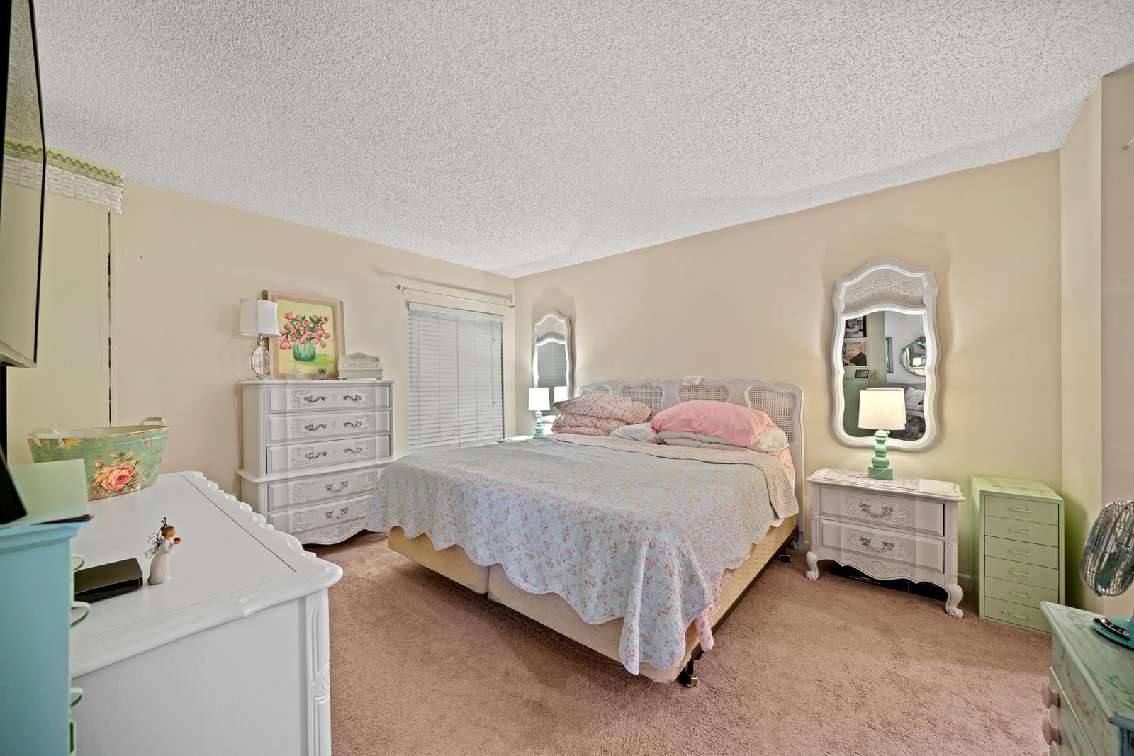 300 East Club Circle, Unit 110 Boca Raton, FL 33487 - Photo 9 of 18 Gallery Image 9
