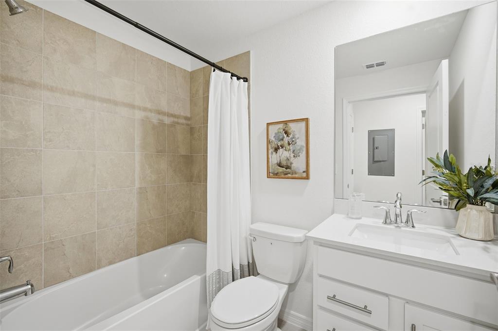 19007 Scallop Loop, Unit 206 Lakewood Ranch, FL 34211 - Photo 11 of 16