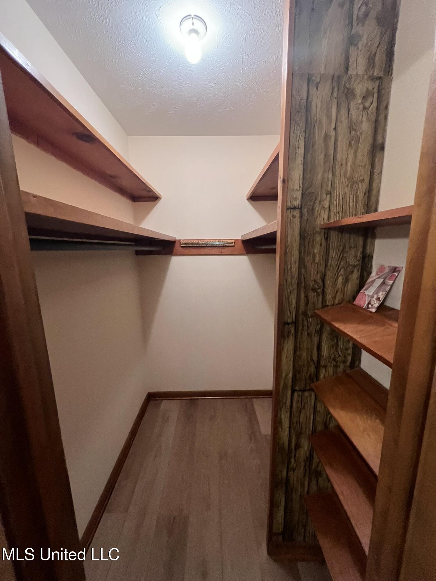 1462 Bridgers Drive Raymond, MS 39154 - Photo 22 of 37 M Closet