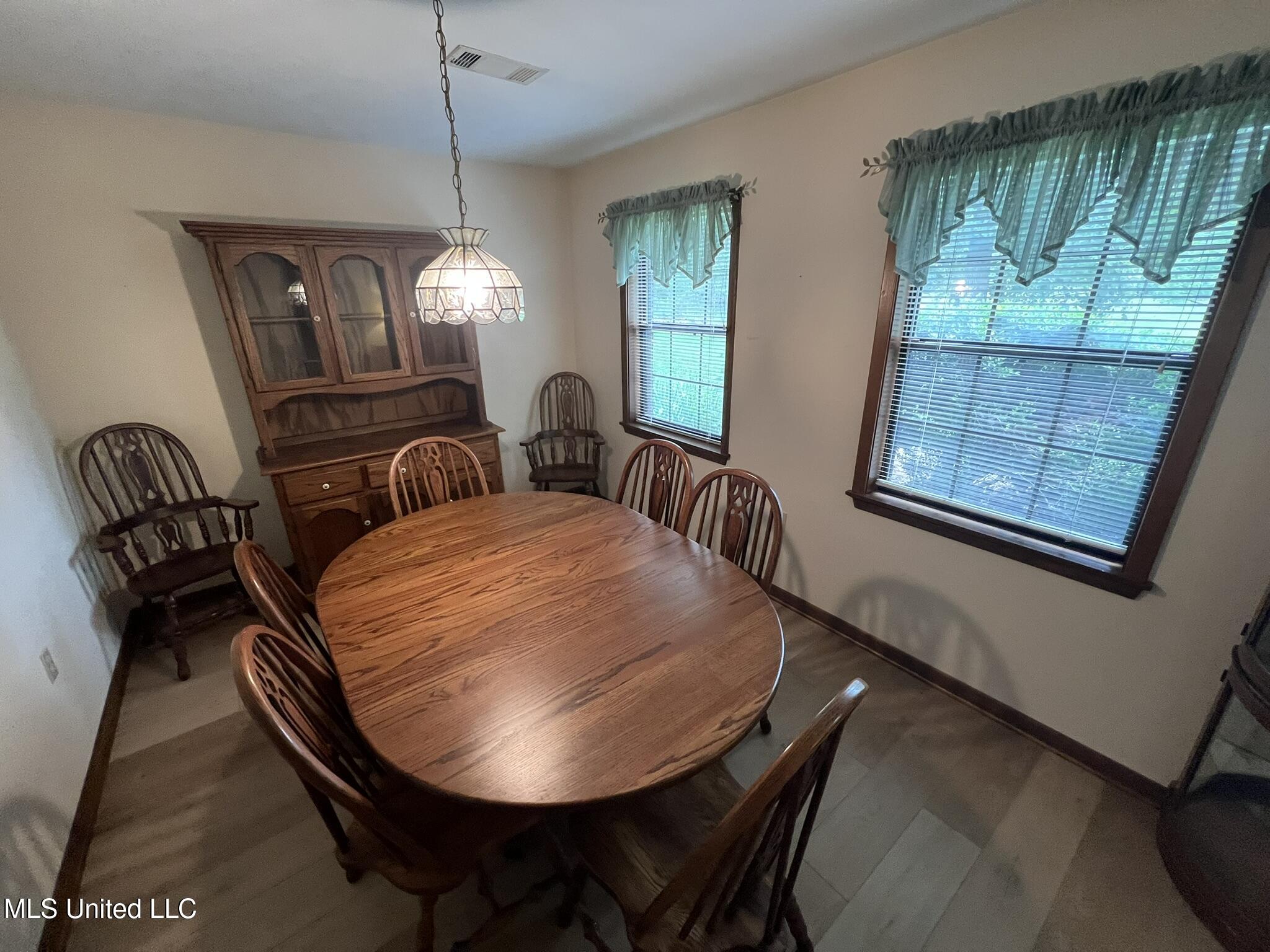 1462 Bridgers Drive Raymond, MS 39154 - Photo 9 of 37 Formal Dining