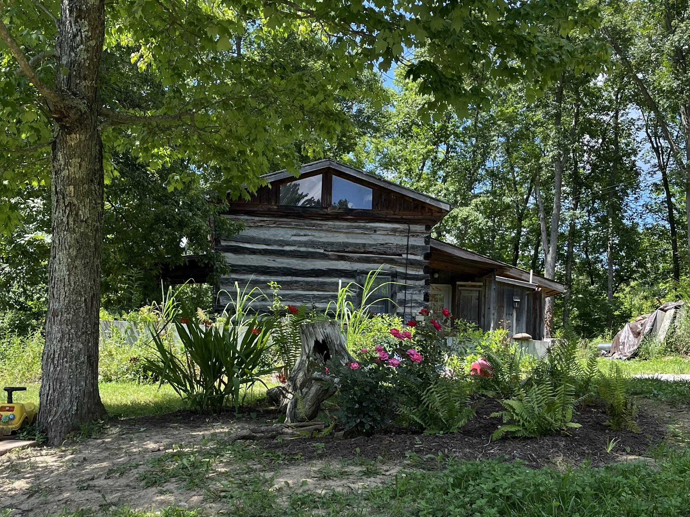 650 Ditney Ridge Road Morehead, KY 40351 - Photo 21 of 37 House with Flowers