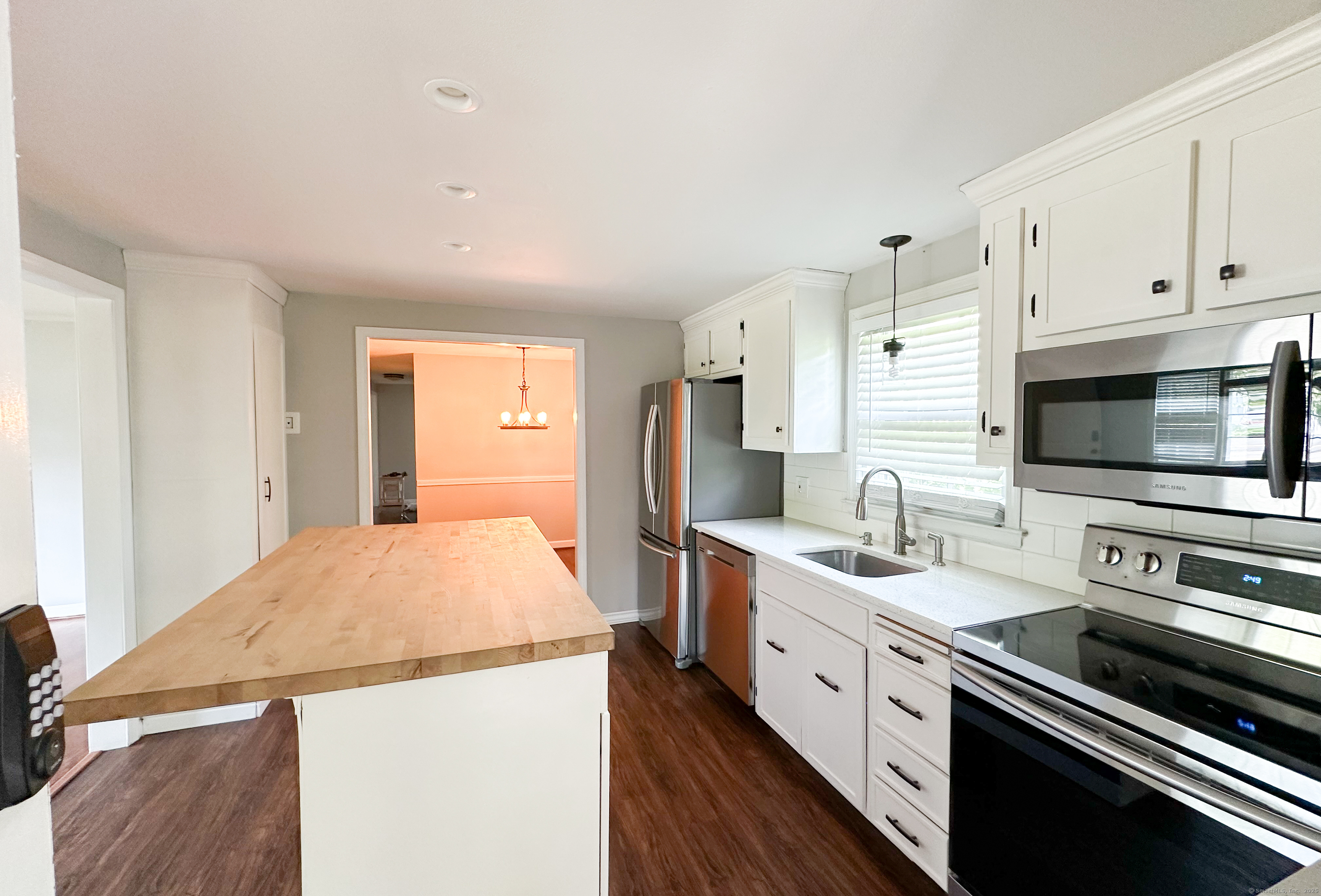 176 Wolcott Hill Road Wethersfield, CT 06109 - Photo 3 of 14